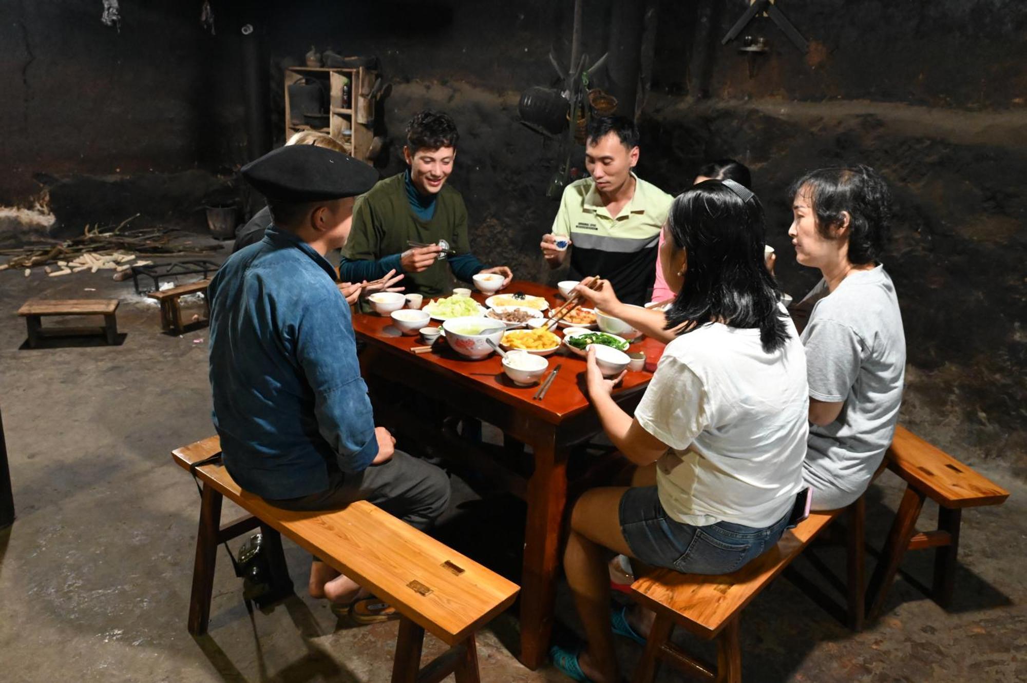 Nha Co Lao Xa Homestay Hmong & Bungalow Air Conditioner ส่งวัน ภายนอก รูปภาพ